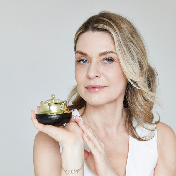 Liftingový krém pre vyhladenie vrások a spevnenie kontúr tváre